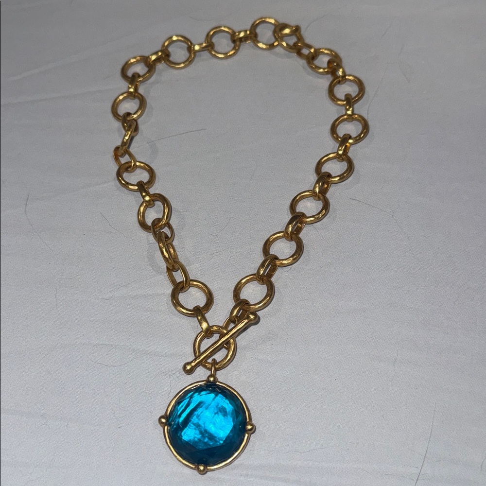 NWT Julie Vos Gold Necklace with Turquoise and Bee Pendant
